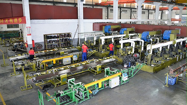 管鋼強不銹鋼管生產區