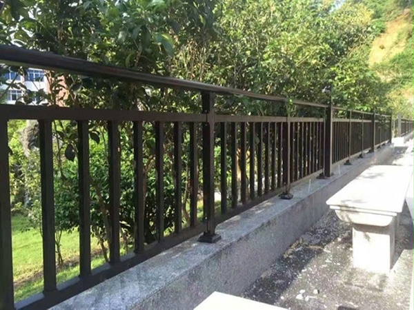 不銹鋼裝飾管防護欄